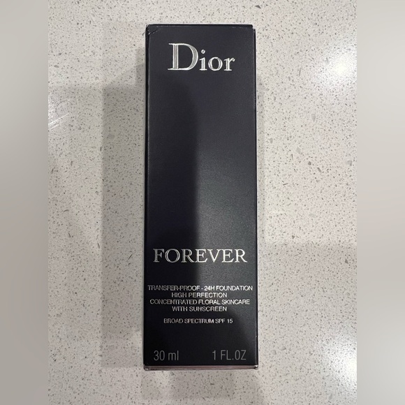 Dior Forever Foundation 7.5N Neutral - Picture 1 of 4